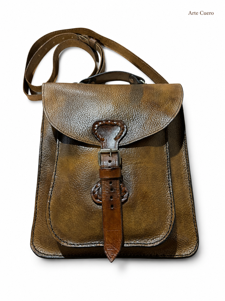 Morral grande con una hebilla